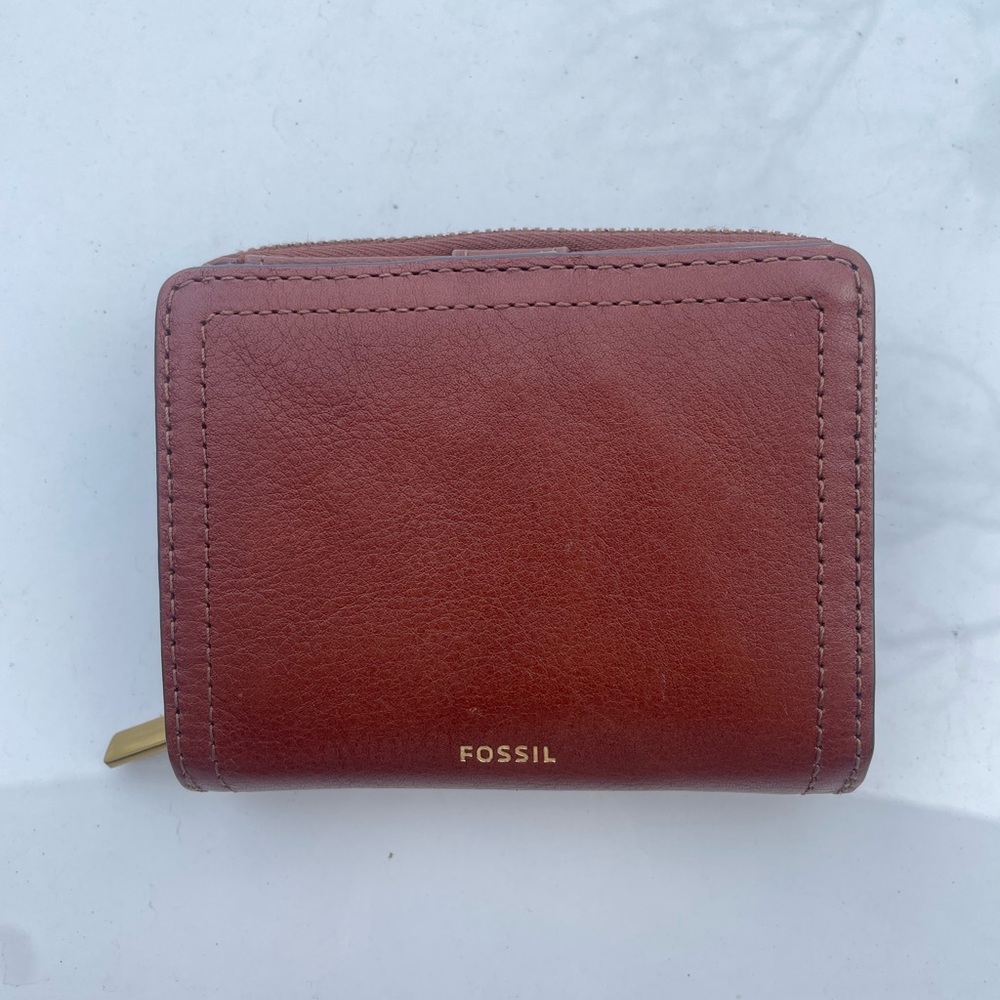 Fossil wallet